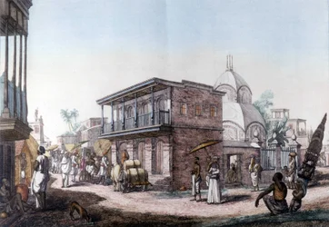 Hindujen rakennukset: katu Kalkutan kaupungissa (Kolkata), Intia.