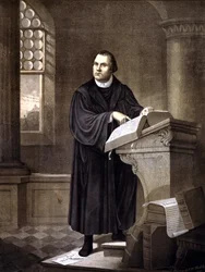 Martti Luther (1483 - 1546) lukee kirkossa.
