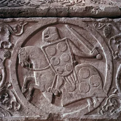 Palatsisuvun ritarin sarkofagi (luultavasti Hugh palatsista), yksityiskohta alemasta kohokuviosta. marmori. 1292. Toulouse, jakobiinien kirkko