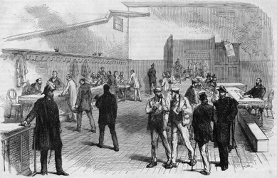 Vaalit Pariisissa vuonna 1869: vaalikarttojen jakelu Montmartren kaupungintalolle. Kaiverrus vuodelta 1869.