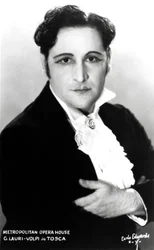Giacomo Lauri-Volpi "Tosca" - Metropolitan-oopperatalossa, New Yorkissa.