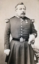 Kenraali Plombinin muotokuva 1800-luvun valokuvauksesta