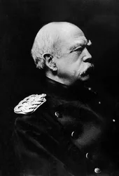 Preussin ja Saksan valtakunnan liittokanslerin Otto Eduard Leopold von Bismarckin (1815-1890) muotokuva.