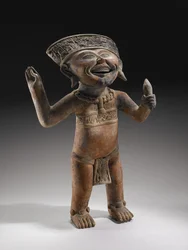 "Laughing Boy" Effigy, 600-900 jKr (keramiikka, jossa on maalin jälkiä)