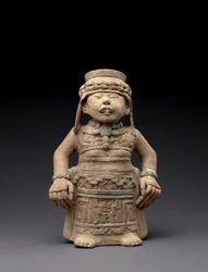 Seisova naishahmo, 600-900 (terrakotta pigmentillä)