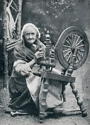 Vanha irlantilainen nainen pyörällään, 1912