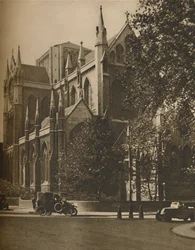 Bloomsburyn katedraali: Katolinen apostolinen kirkko Gordon Squarella, n. 1935.