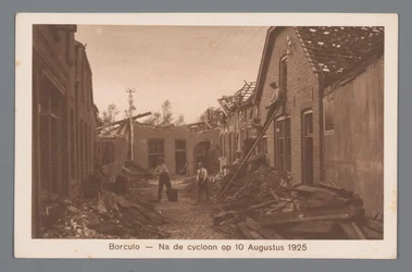 Borculo -- Hirmumyrskyn jälkeen 10. elokuuta 1925