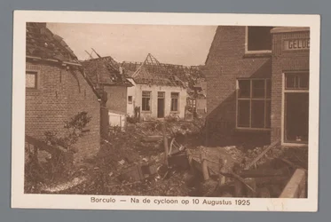 Borculo -- Hirmumyrskyn jälkeen 10. elokuuta 1925