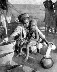 Mirhan ja suitsukkeen kerääminen, Somalia, Afrikka, 1936.