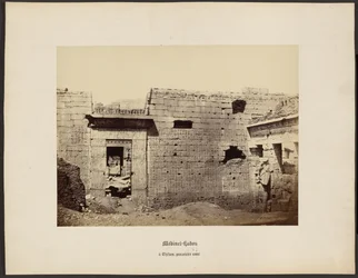 Medinet-Habou, Thebes, ensi-ilta cour