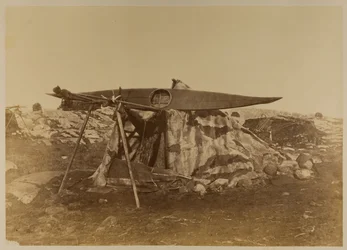 Esquimaux Toupek tai Skin Tent, levy 121 Bradfordin "The Arctic Regionsista", 1873
