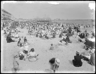 Uimarit Brighton Beachillä, Brooklynissa, 3. elokuuta 1912