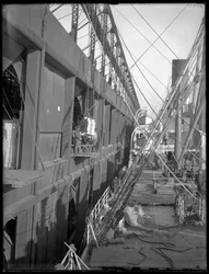 Höyrylaivan lastaus, Chelsea Piers, New York, 1912