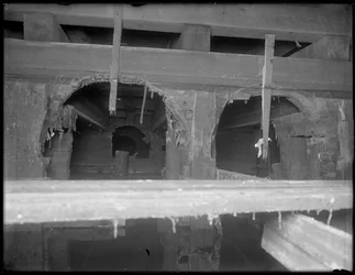 Näkymä W. 129th Streetin viemärin sisäpuolelta, New York, noin 1911.