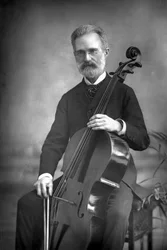 Carlo Alfredo Piatti 1822-1901, italialainen sellisti, 1890.