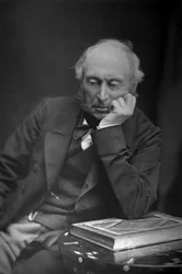 Lordi William Armstrong, 1890.