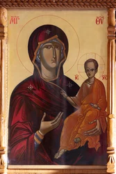 Luostari (Pangarati manastirea). Vanha kirkko. Sisustus.