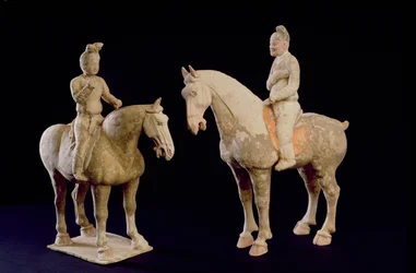 Two Riders, kiina, Tang-dynastia (618-906) (terrakotta)